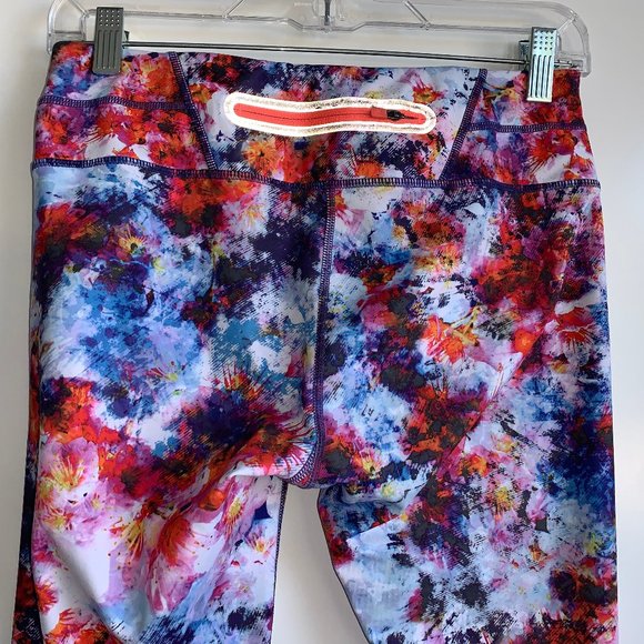 ATHLETA Hypersonic Sonar Capri Leggings Size Small - Picture 6 of 10